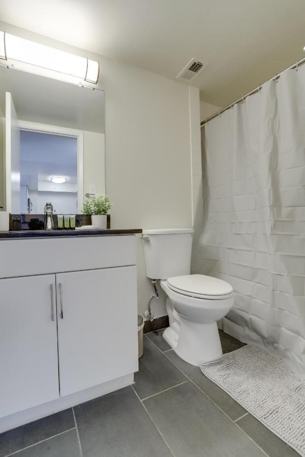 Stylish And Charming Apartment In Pentagon City Arlington Exterior foto